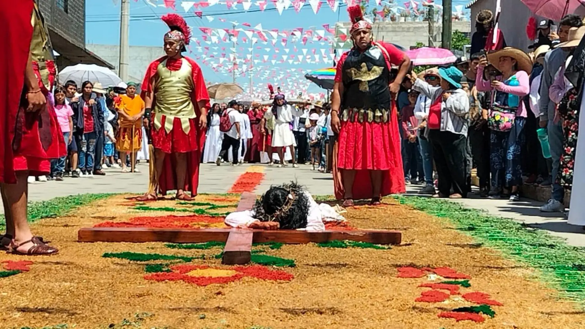 VIACRUCIS ACATLAN 03 Brisselda Sarabia